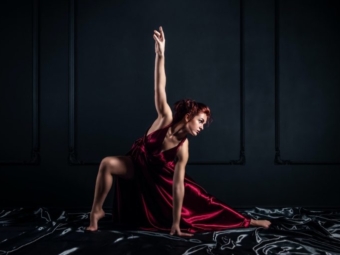 demo-attachment-842-Dancing-Woman
